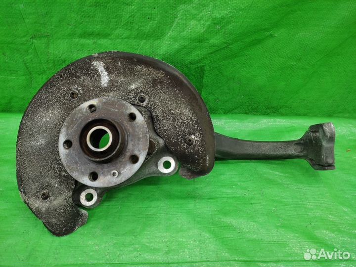 Поворотный кулак лев. перед. Audi Q5