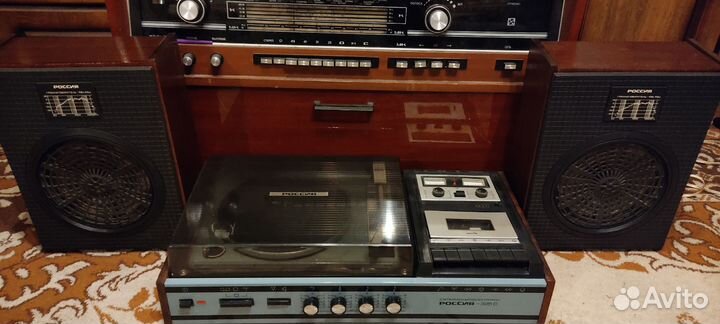 Винтажный Электрофон в состоянии ближе к Новому