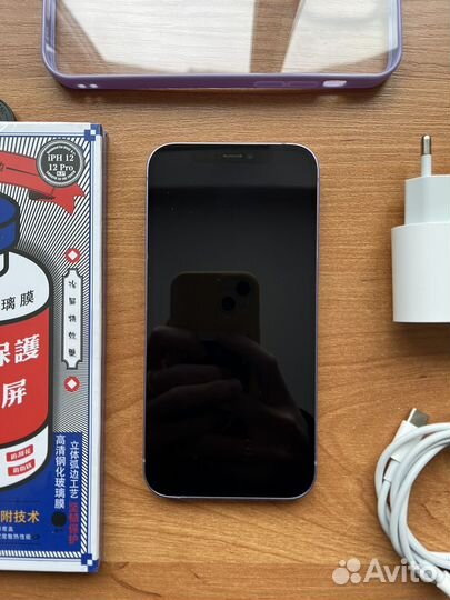 iPhone 12, 64 ГБ