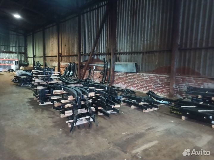 Крышка бака полуоборотная (с замком,пластик)