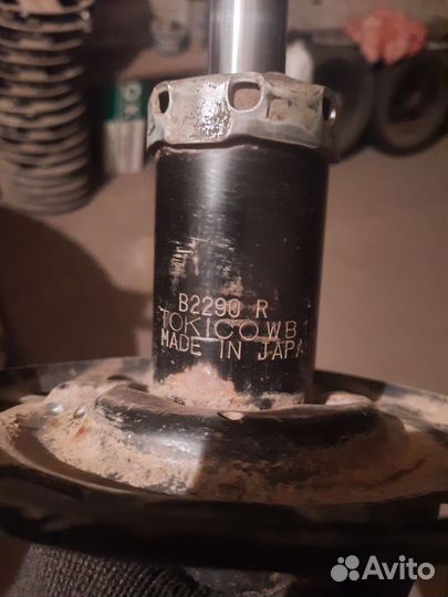 Стойки Хонда фит Gd1 передние