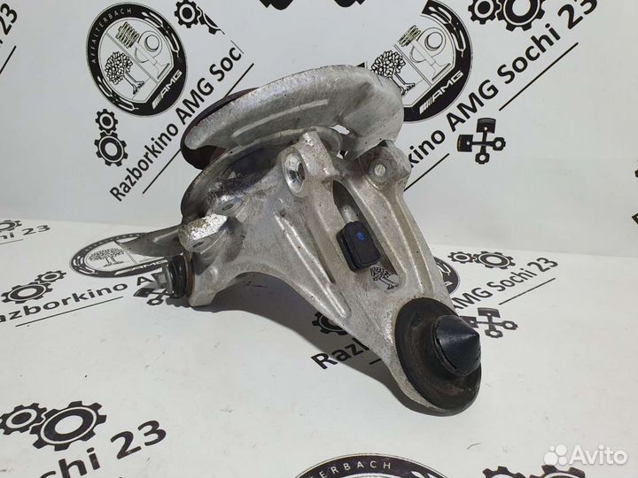 Кулак задний левый и правый BMW E70 E71 F15 F16