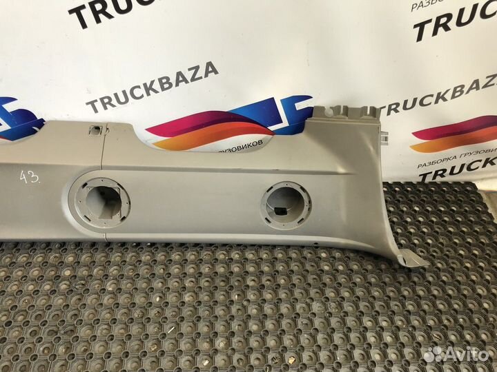 1652647 Накладка панели приборов левая Daf XF105