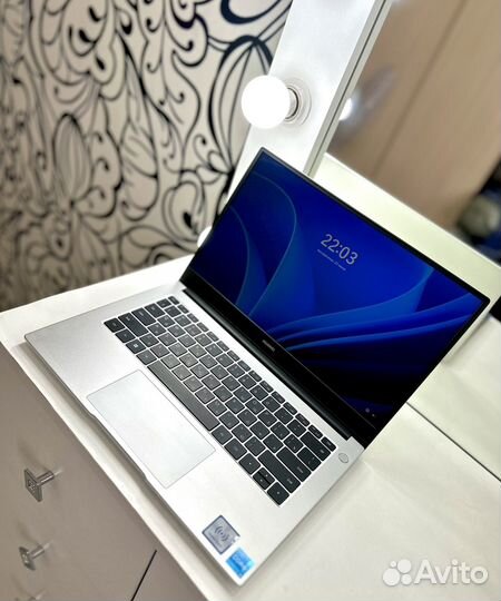 Ноутбук Huawei matebook d 14