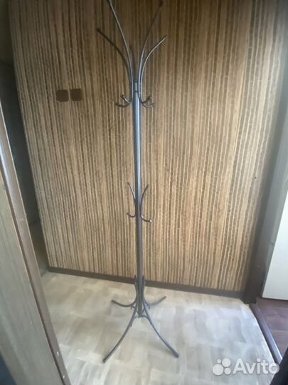 Вешалка для одежды напольная