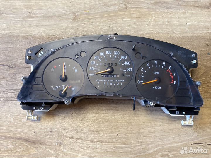 Chevrolet lumina щиток приборов