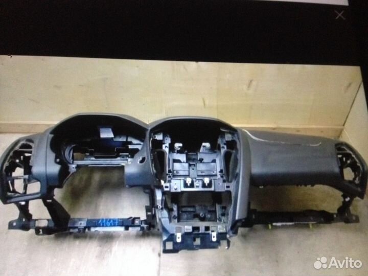Торпедо панель Форд Фокус 3