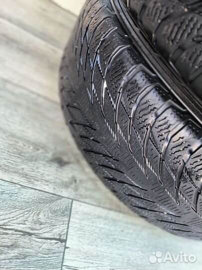 Nokian Tyres Hakkapeliitta R2 225/55 R17