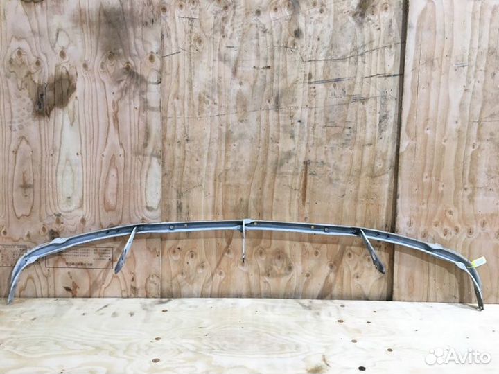 Усилитель бампера передний Toyota Mark Ii GX100