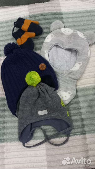 Шапка Lassie 42-44 + шапки в подарок