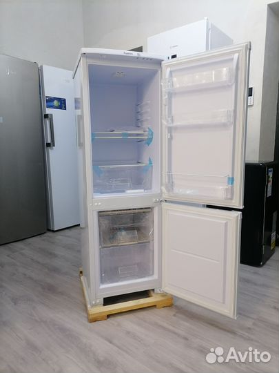Холодильник Бирюса новый средний