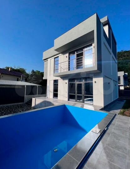 Дом 219 м² на участке 3 сот.