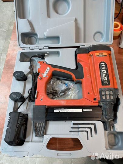 Газовый монтажный пистолет Hybest