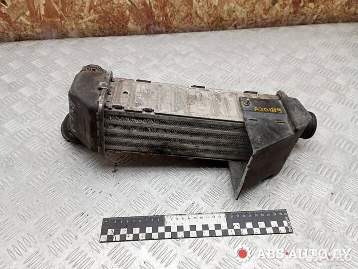 Интеркулер Volkswagen Golf 3 1996 6K0145805