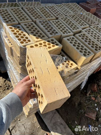 Остатки кирпича