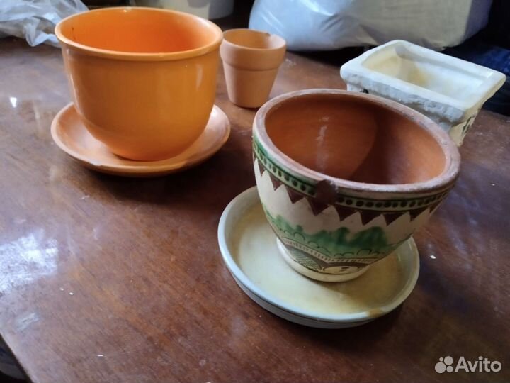 Керамические цветочные горшки