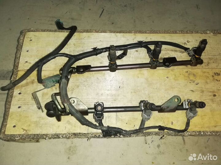 Топливная рампа с форсунками infiniti fx35