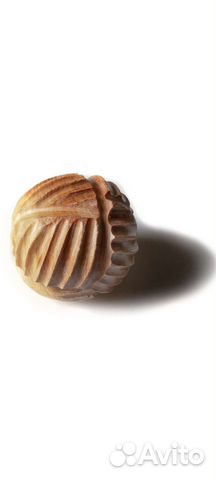 Массажный мячик из можжевельника