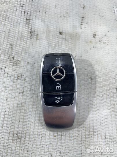 Ключ зажигания Mercedes W213