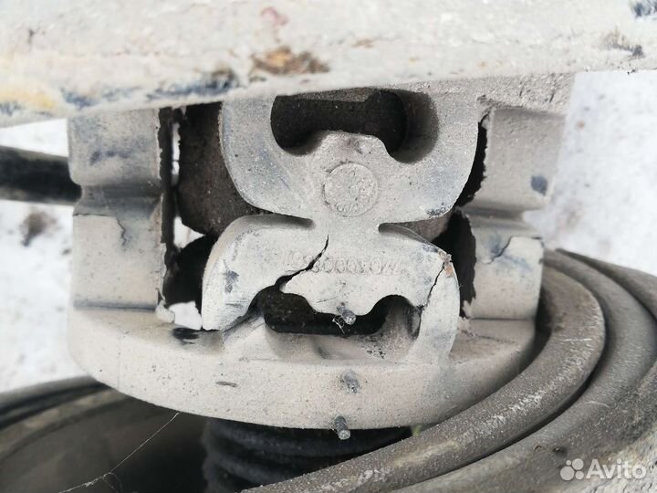 Амортизатор передний Рено Меган 1