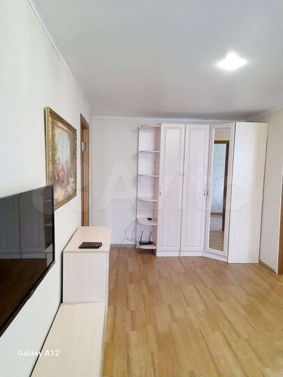 2-к. квартира, 49 м², 5/5 эт.