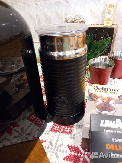 Кoфeмашинa капсульная Dеlоnghi Nesрrеsso EN210.BAE