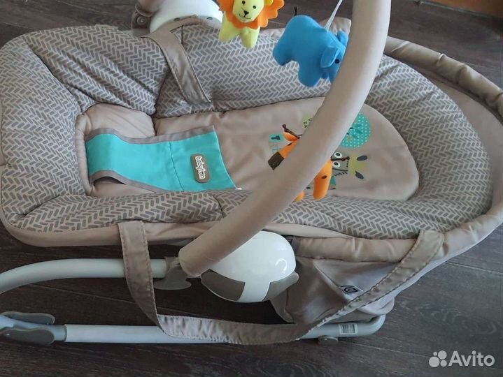 Шезлонг детский