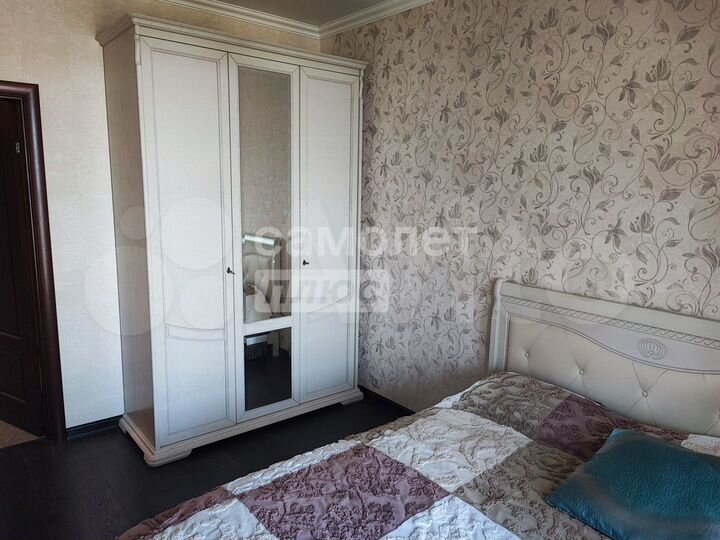 2-к. квартира, 65 м², 13/17 эт.