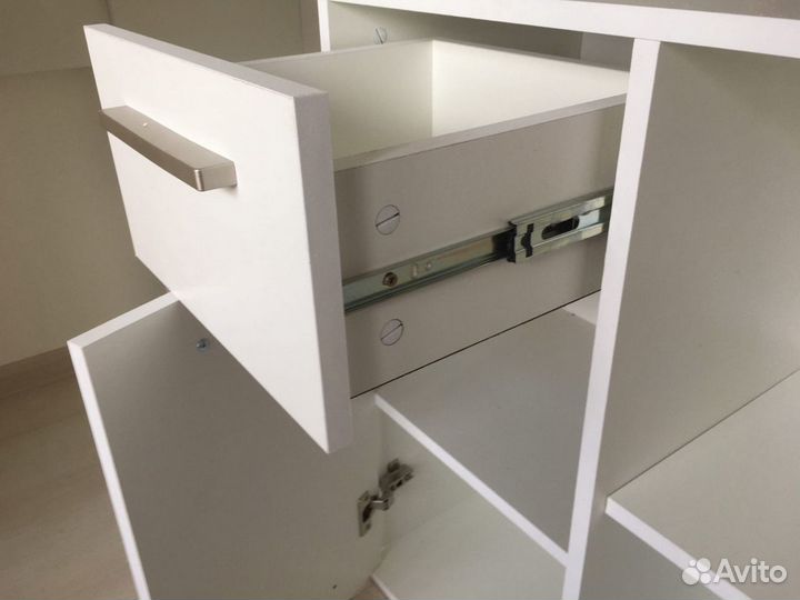 Стол письменный Белый угловой или прямой