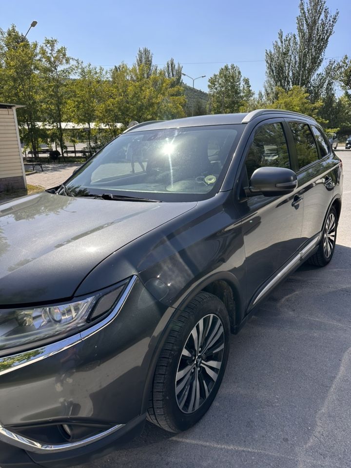 Mitsubishi Outlander: фото владельца