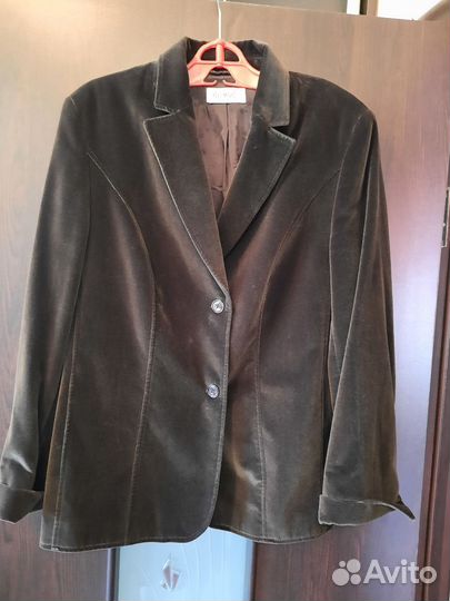 Бархатный пиджак женский