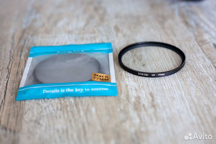 Объектив Canon EF-S 17-55mm f/2.8 IS USM