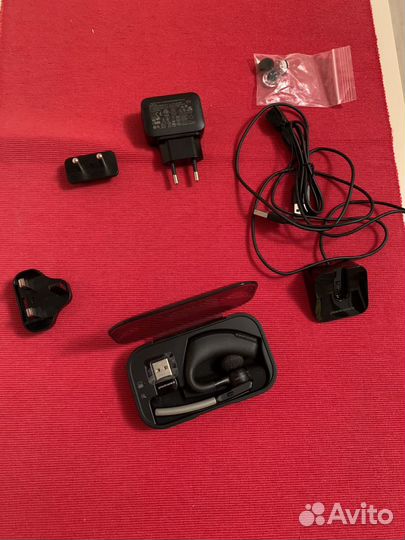 Bluetooth гарнитура plantronics новая