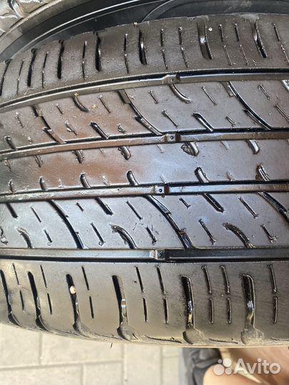 Kumho Crugen Premium KL33 215/65 R16