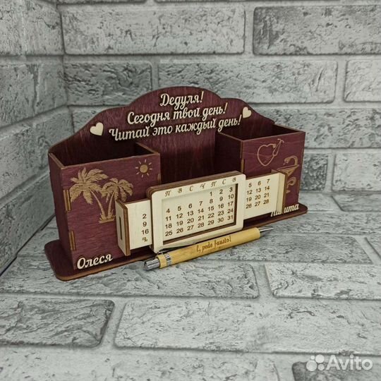 Шариковые ручки из дерева с гравировкой