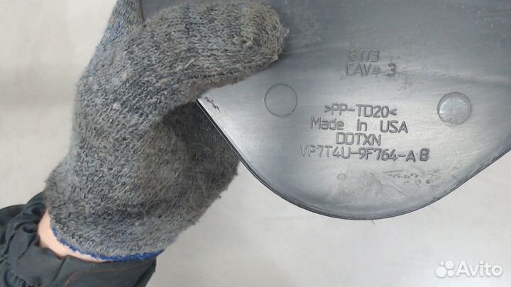 Резонатор воздушного фильтра Ford Edge, 2007