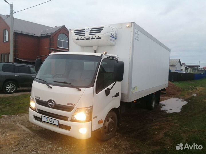 Hino 300 (Dutro), 2014