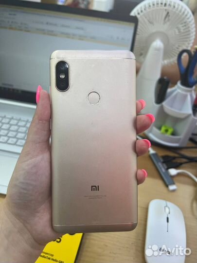 Xiaomi Redmi Note 5, 4/64 ГБ
