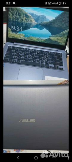 Ноутбук asus