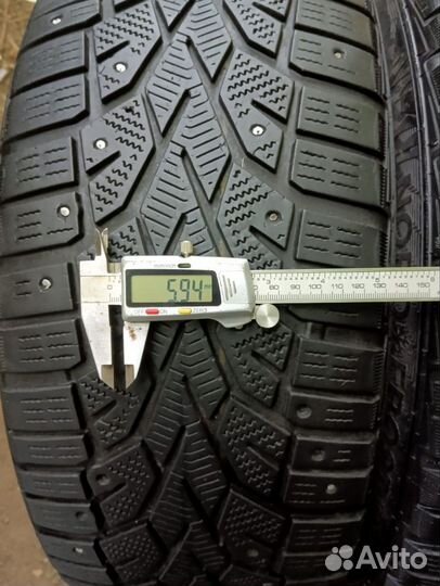 Gislaved NordFrost 100 215/55 R17 98T