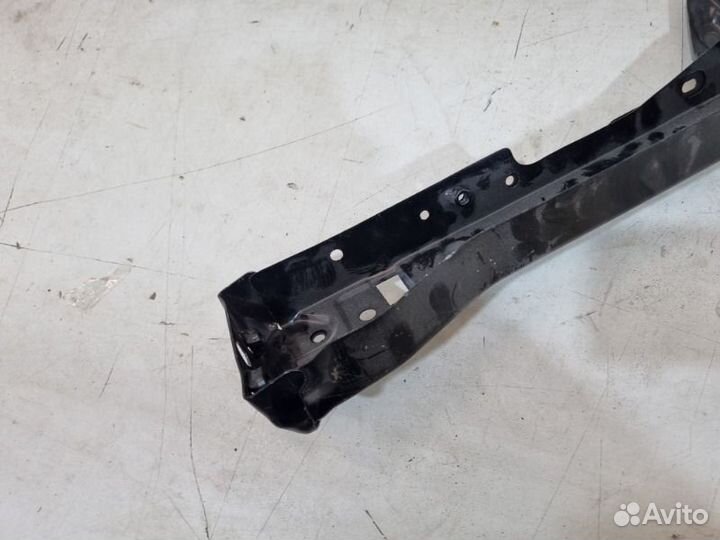 Усилитель крыла передний правый Toyota Camry V70