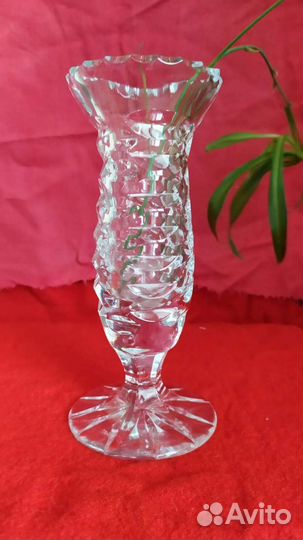 Ваза для цветов хрустальная