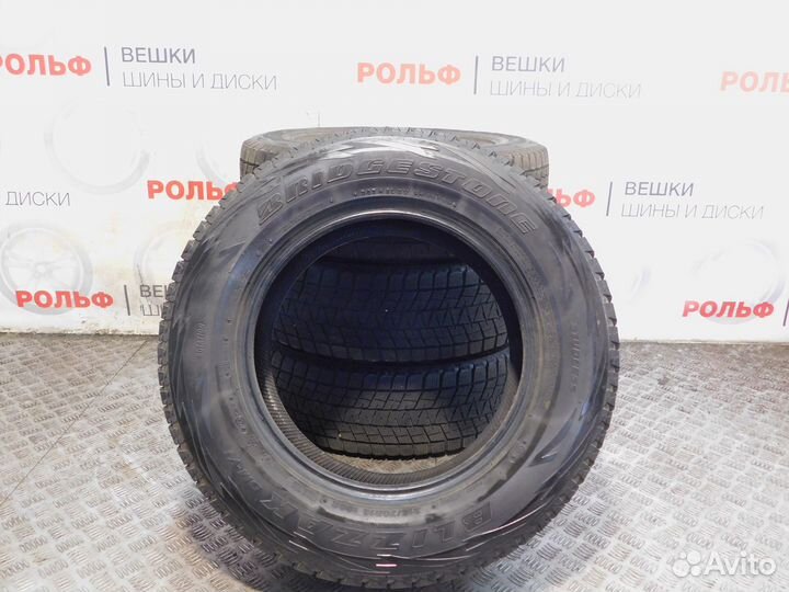 Bridgestone Blizzak DM-V1 215/70 R16