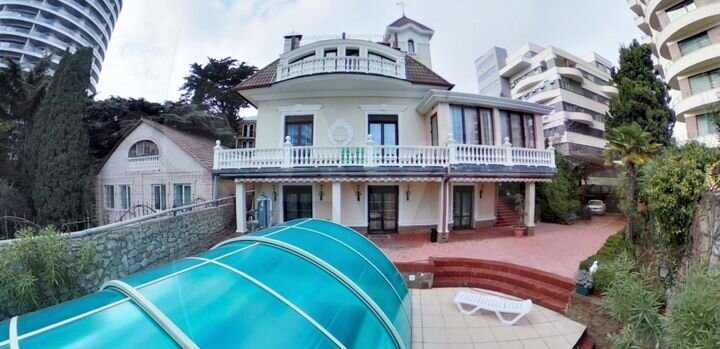 Дом 285,7 м² на участке 9,3 сот.