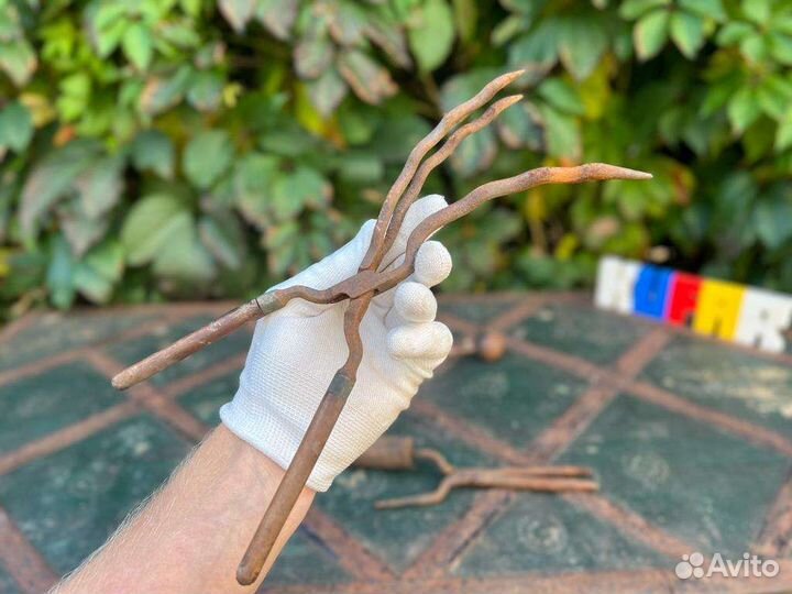 Старинный набор для завивки волос