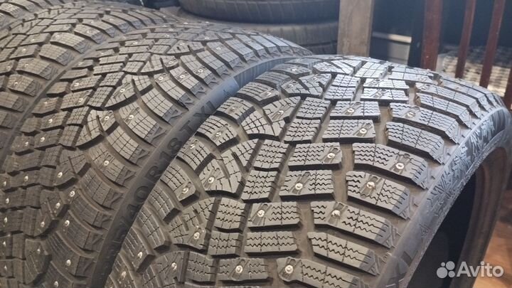 Continental IceContact 2 235/40 R18