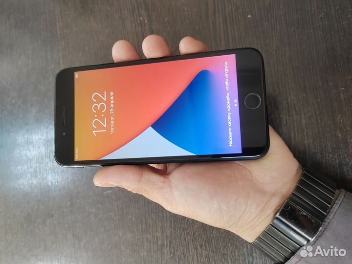 iPhone 8 Plus, 64 ГБ