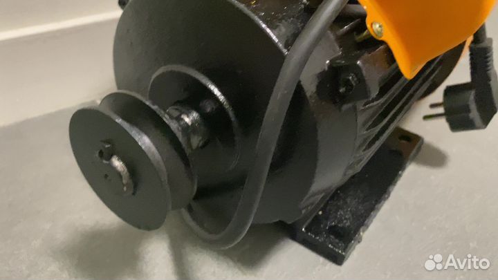 Электродвигатель 2.2 кВт 220В