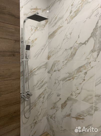 Профессиональная бригада плиточников