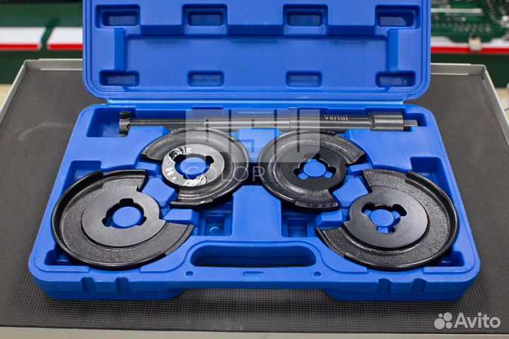 Стяжка пружин для Mercedes